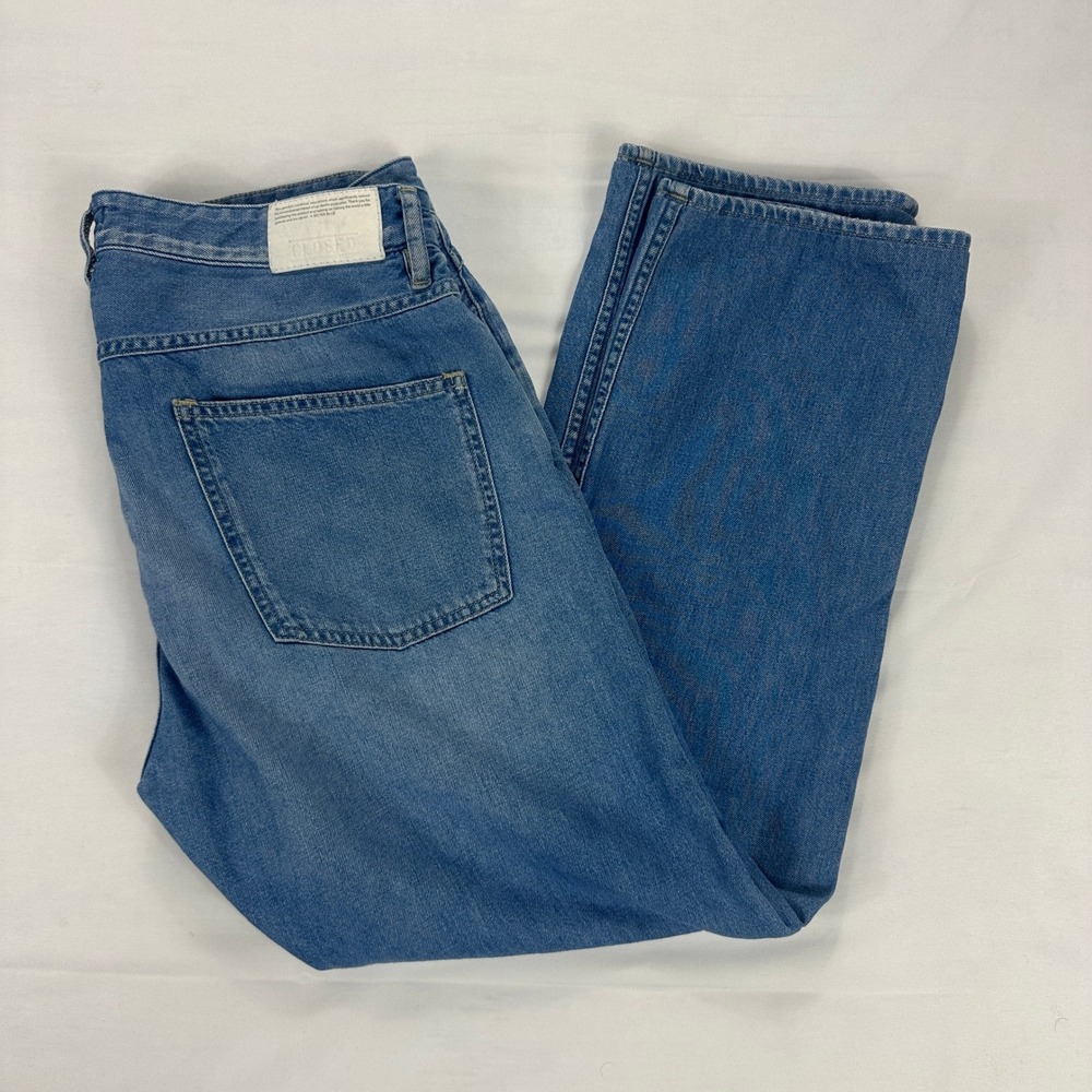 CLOSED A Better Blue Straight Leg Jeans Organic Light Wash 36x29 Button Fly‎